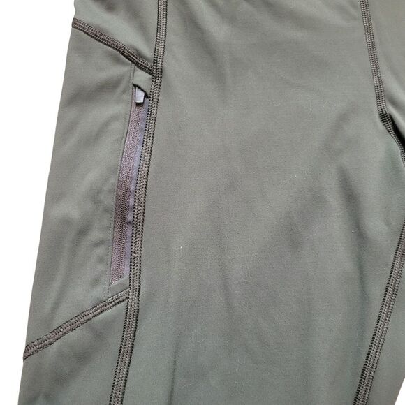 High-Waisted Green Leggings - Picture 5 of 7